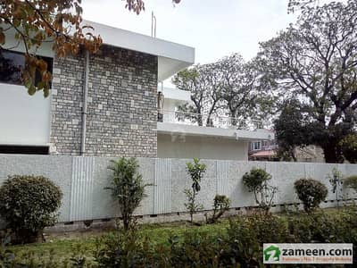 Best Location House For Rent In F-7 Best Location House For Rent In F-7