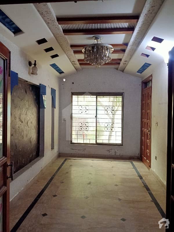 سبزہ زار سکیم ۔ بلاک پی سبزہ زار سکیم لاہور میں 5 کمروں کا 5 مرلہ مکان 50 ہزار میں کرایہ پر دستیاب ہے۔