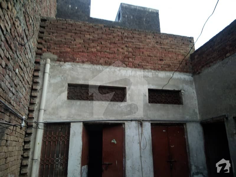 4 Marla Old Single Storey House For Sale