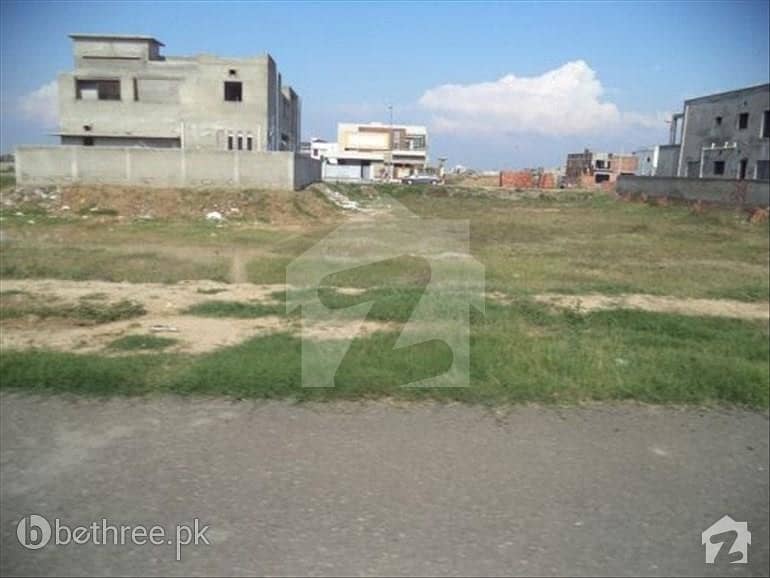 One Kanal Plot DHA Phase 6 Block A On The 50 Feet Road Near DHA Main Office And Dolmen Mall Only 350 Lac