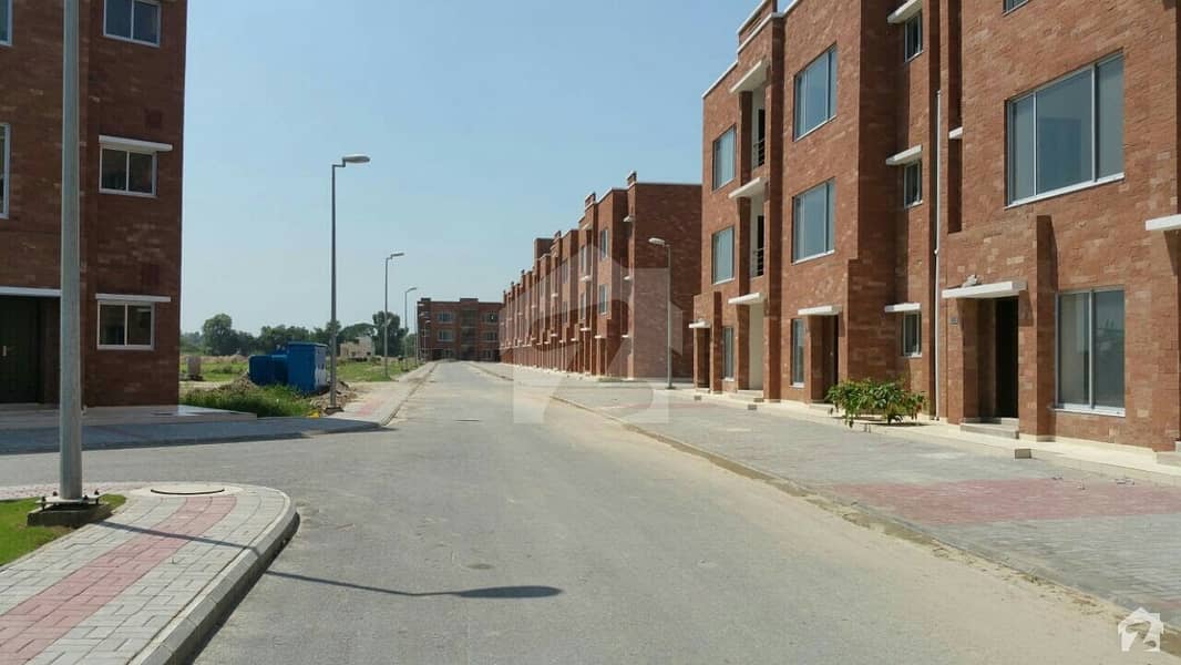 عوامی ولاز - بلاک اے عوامی ولاز بحریہ آرچرڈ لاہور میں 4 کمروں کا 5 مرلہ مکان 39 لاکھ میں برائے فروخت۔