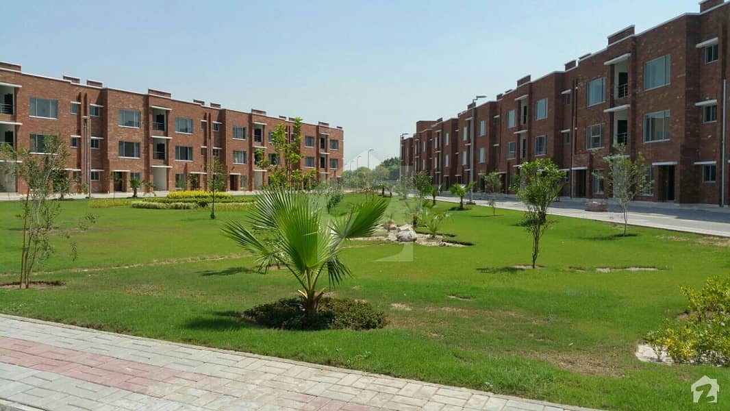 عوامی ولاز - بلاک ای عوامی ولاز بحریہ آرچرڈ لاہور میں 2 کمروں کا 5 مرلہ مکان 39 لاکھ میں برائے فروخت۔