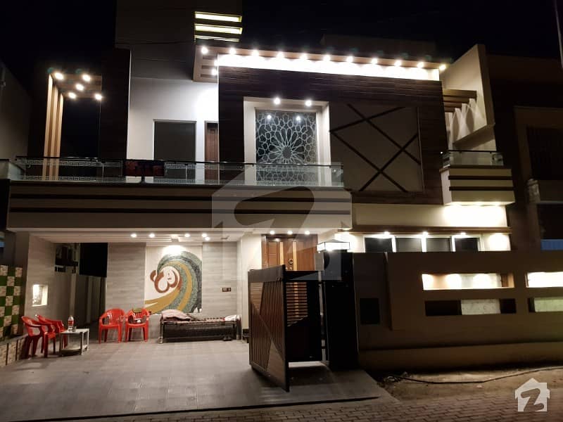 Executive Class 11 Marla Brand New V V I P House For Sale In Bahria Town Lahore