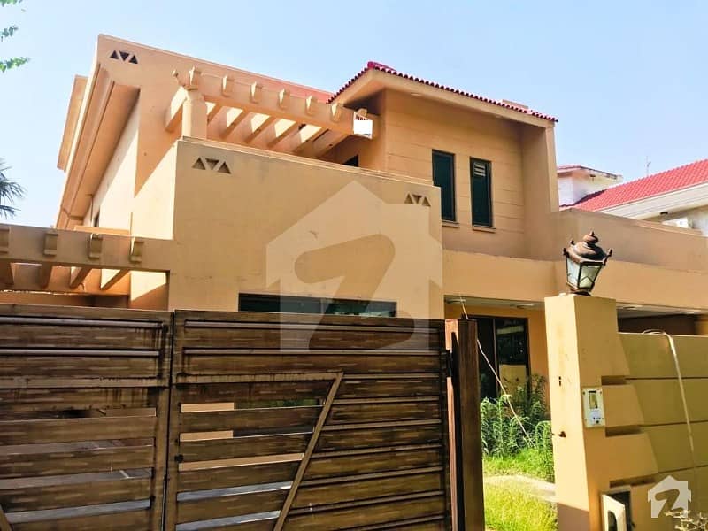 Best Deal 5 Beds Sun Facing House For Sale In F11