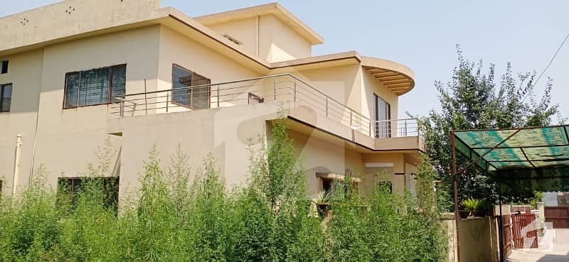 کوب لائن راولپنڈی میں 6 کمروں کا 10 مرلہ مکان 2.5 کروڑ میں برائے فروخت۔