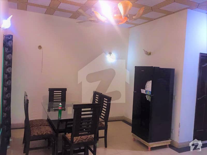 پی سی ایس آئی آر ہاؤسنگ سکیم فیز 2 پی سی ایس آئی آر ہاؤسنگ سکیم لاہور میں 5 کمروں کا 10 مرلہ مکان 2.1 کروڑ میں برائے فروخت۔