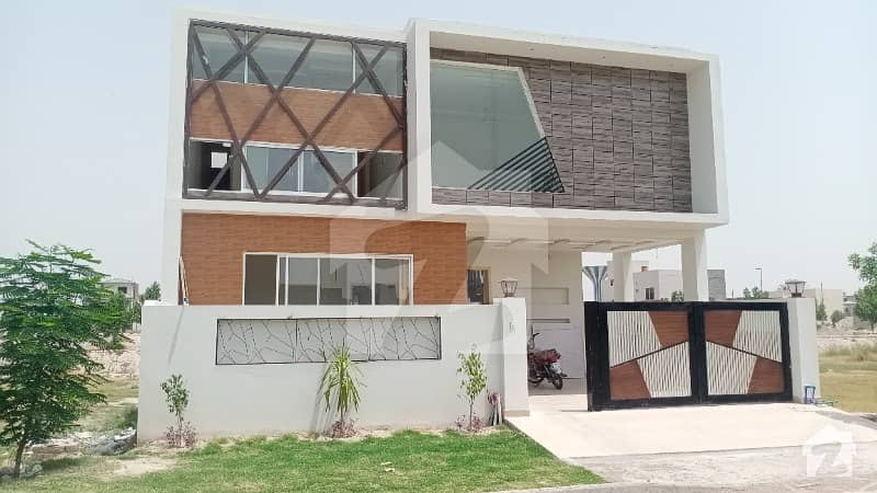 رائل آرچرڈ ملتان پبلک سکول روڈ ملتان میں 5 کمروں کا 10 مرلہ مکان 2 کروڑ میں برائے فروخت۔