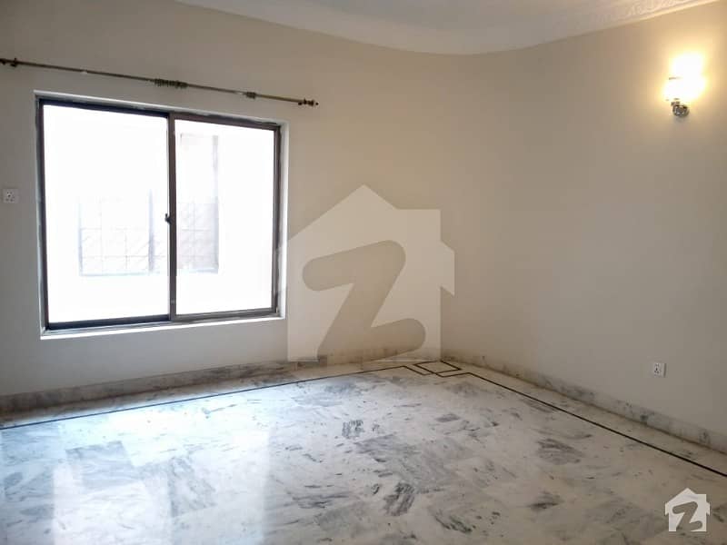 D H A Lahore 1 Kanal House With 100 Original Pics Available For Rent