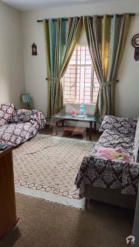 لیبر کالونی لاہور میں 2 کمروں کا 3 مرلہ فلیٹ 20 لاکھ میں برائے فروخت۔