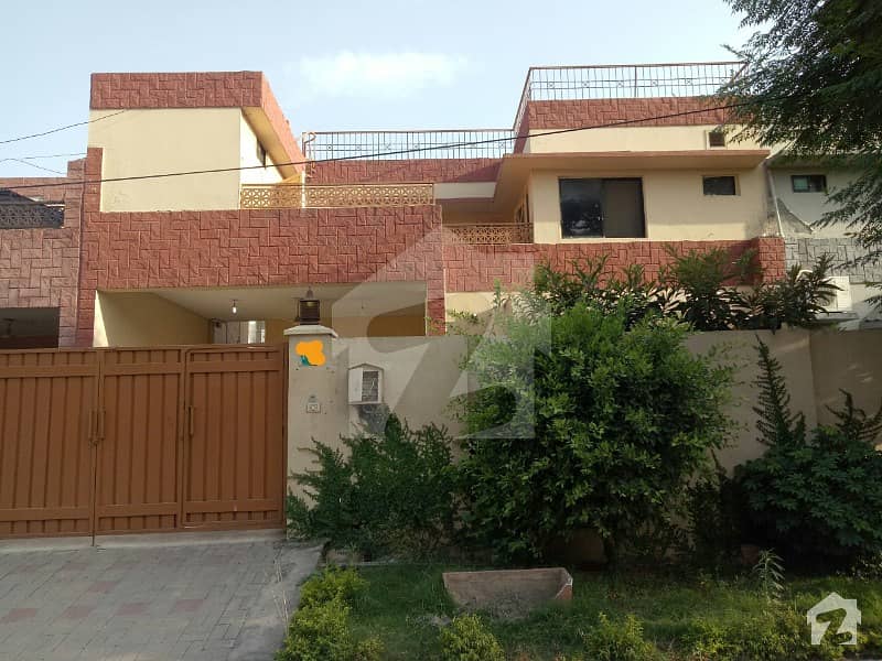 عسکری 11 راولپنڈی میں 5 کمروں کا 12 مرلہ مکان 75 ہزار میں کرایہ پر دستیاب ہے۔