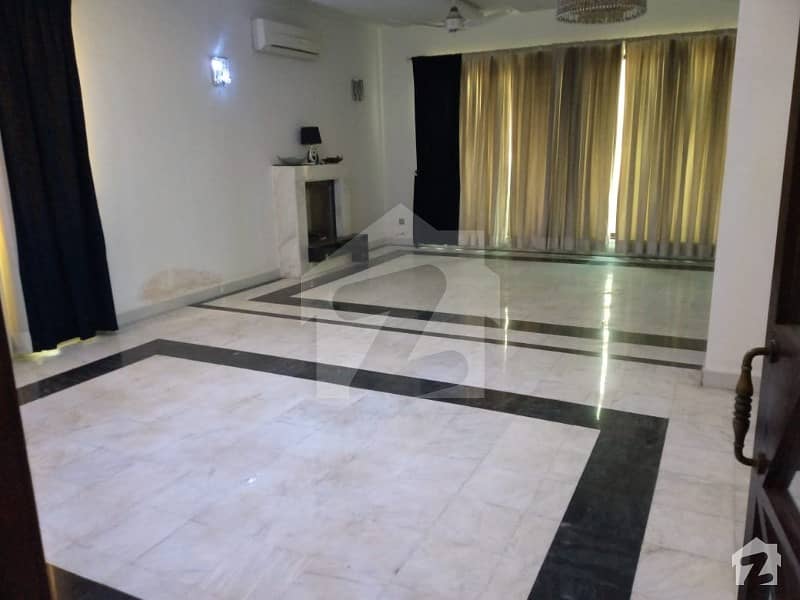 D H A Lahore 1 Kanal Brand New Mazher Munir Design House With 100 Original Pics Available For Rent
