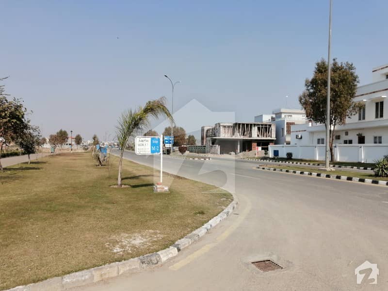 Lahore Property Point Lpp Offers 10 Marla Plot At Very Hot Location In Lake City  Sector M5 Possession Available Best To Investment