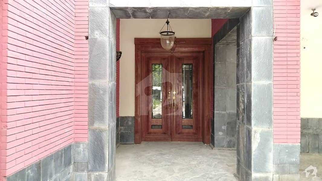 Sector G-6 Beautiful 6 Bed House For Sale