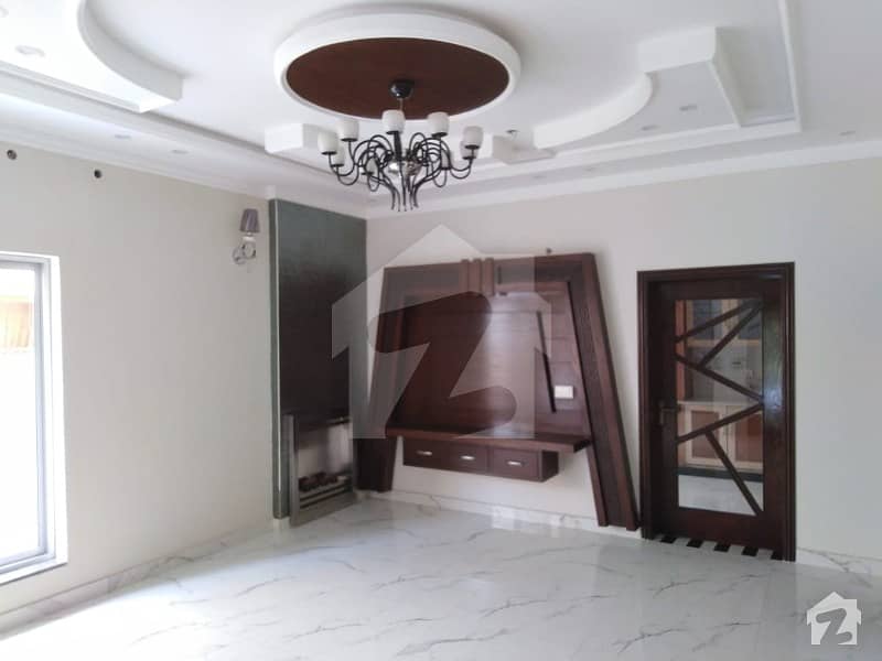 10 Marla Luxury House For Sale In Ghouri Block Of Bahria Town Lahore