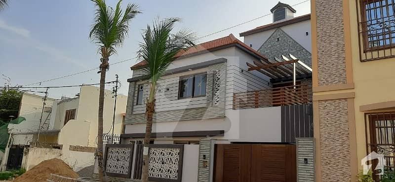 200 Yards Fully Renovated Luxurious Bungalow On Very Prime Location Of Phase Vii Before Lhay Badban