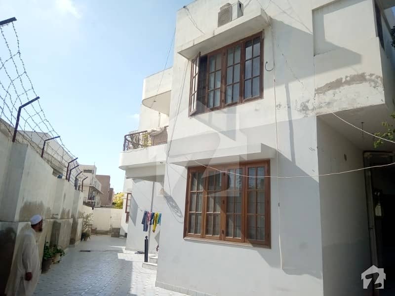 Small Complex 3 Bed Apartment Is Available For Sale In Clifton Block 9