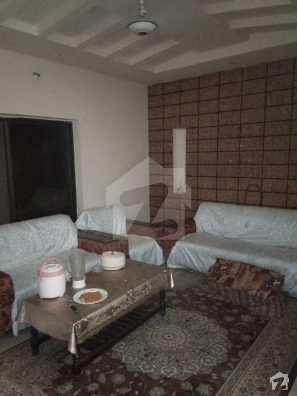 ماڈل سٹی ون کینال روڈ فیصل آباد میں 3 کمروں کا 5 مرلہ زیریں پورشن 24 ہزار میں برائے فروخت۔