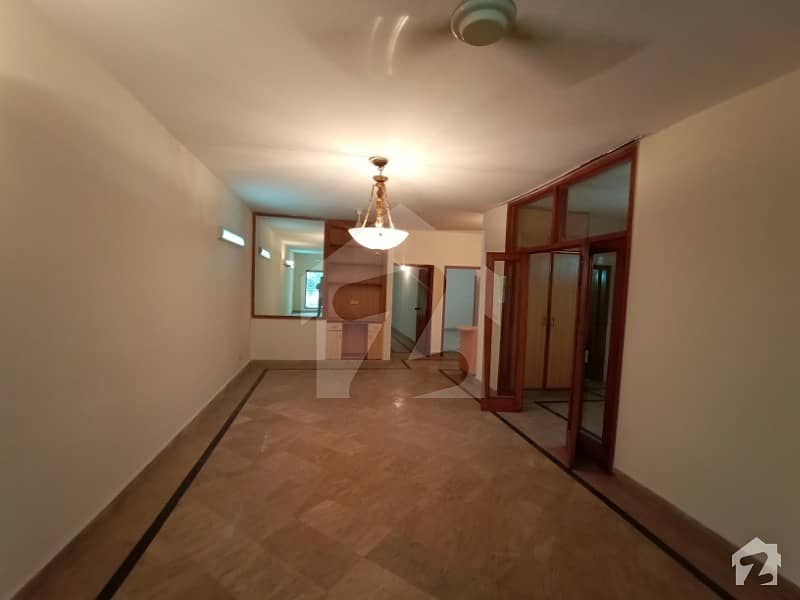 Havalian offers 10 Marla Apartment For Rent Rehman Gardens