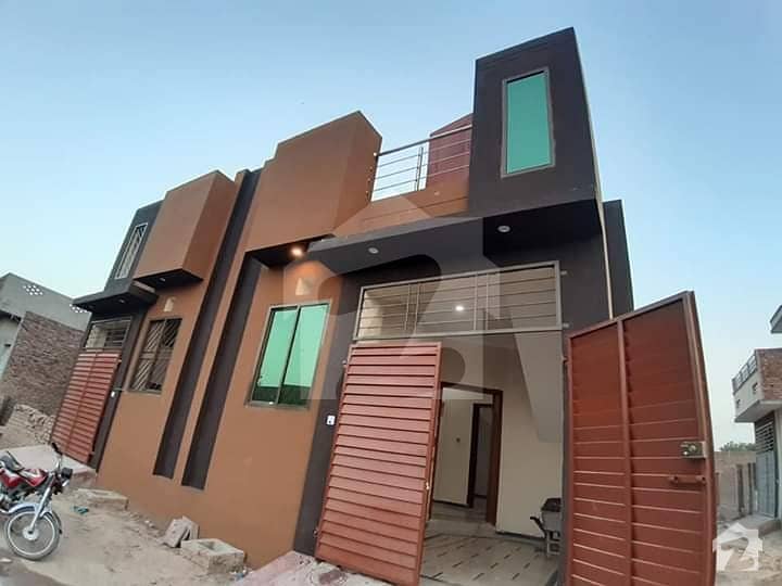 خان ویلیج ملتان میں 3 کمروں کا 2 مرلہ مکان 27 لاکھ میں برائے فروخت۔