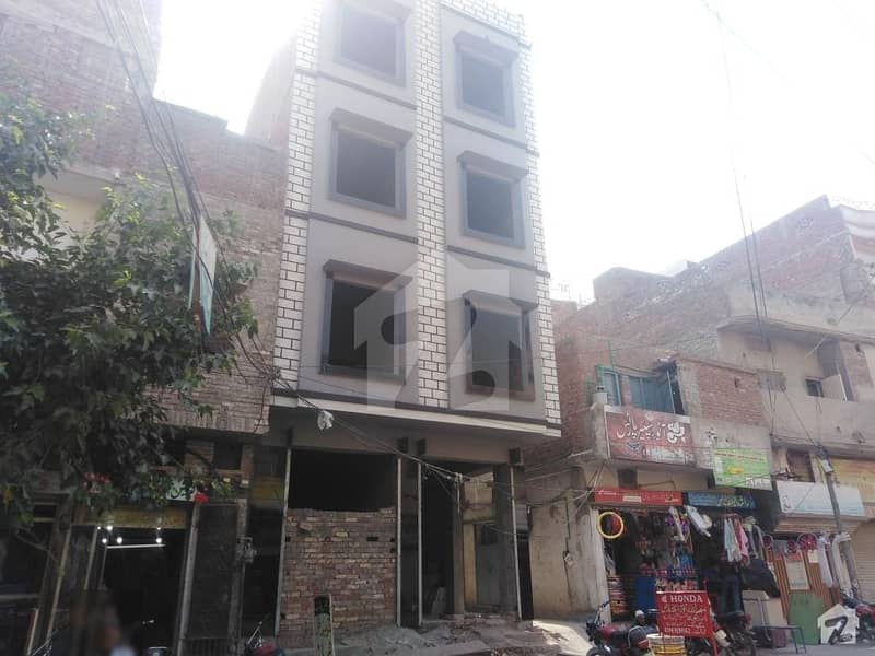 اچھرہ لاہور میں 2 کمروں کا 3 مرلہ فلیٹ 35 لاکھ میں برائے فروخت۔