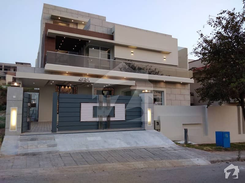 Brand New 6 Bed Designer House Available For Sale