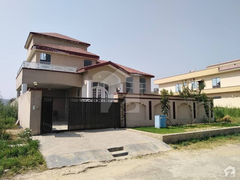 1 Kanal House For Sale