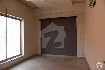 10 Marla Full Bungalow For Rent 10 Marla Full Bungalow For Rent