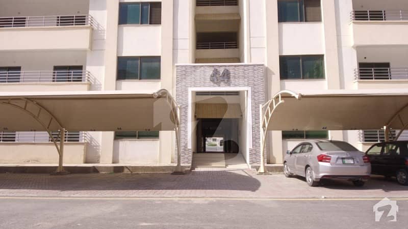 4 Bed Special Apartment 3300 Sq Ft With 600 Ft Terrace In Askari 11 For Sale