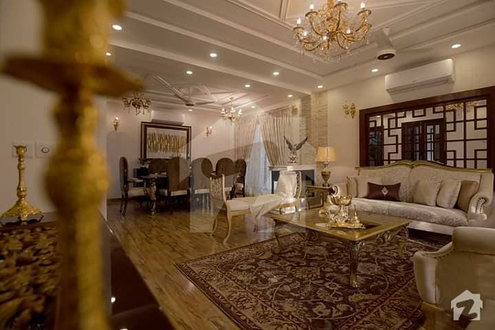 پیراڈائیز ویلی فیصل آباد میں 5 کمروں کا 1 کنال مکان 8 کروڑ میں برائے فروخت۔