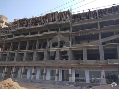 2255 Sq Feet 06 Rooms With Servant Quarter Apartment Available For Sale in Easy Installments At Signature Tower Opposite Rajputana Hospital Hyderabad