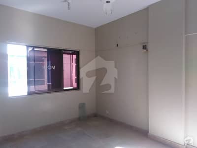 بخاری کمرشل ایریا ڈی ایچ اے فیز 6 ڈی ایچ اے ڈیفینس کراچی میں 4 کمروں کا 5 مرلہ دفتر 55 ہزار میں کرایہ پر دستیاب ہے۔ بخاری کمرشل ایریا ڈی ایچ اے فیز 6 ڈی ایچ اے ڈیفینس کراچی میں 4 کمروں کا 5 مرلہ دفتر 55 ہزار میں کرایہ پر دستیاب ہے۔