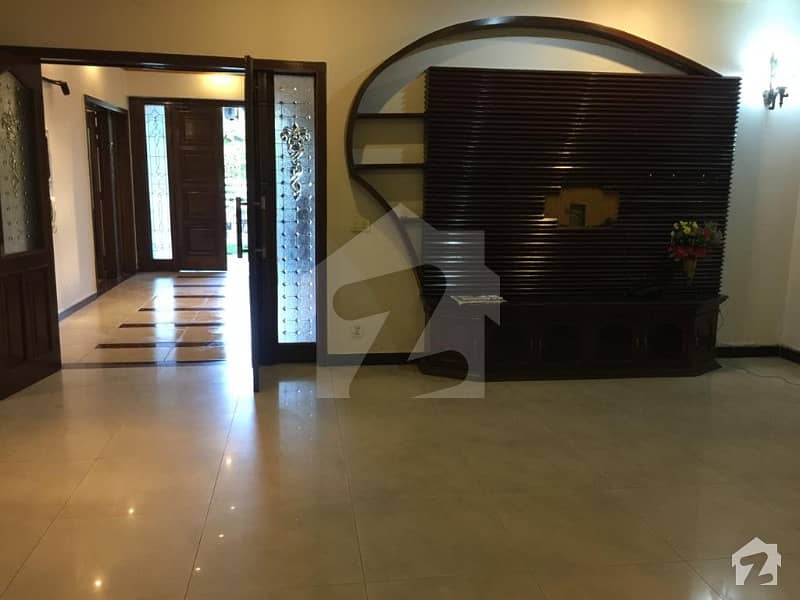 1 Kanal Renovated House Available For Rent In Dha