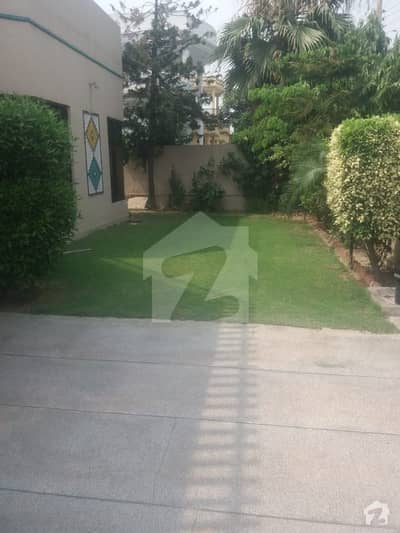 D H A Lahore 1 Kanal Single Storey House With 100 Original Pics Available For Rent D H A Lahore 1 Kanal Single Storey House With 100 Original Pics Available For Rent