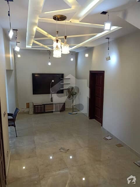 حبیب اللہ کالونی ایبٹ آباد میں 6 کمروں کا 7 مرلہ مکان 2 کروڑ میں برائے فروخت۔
