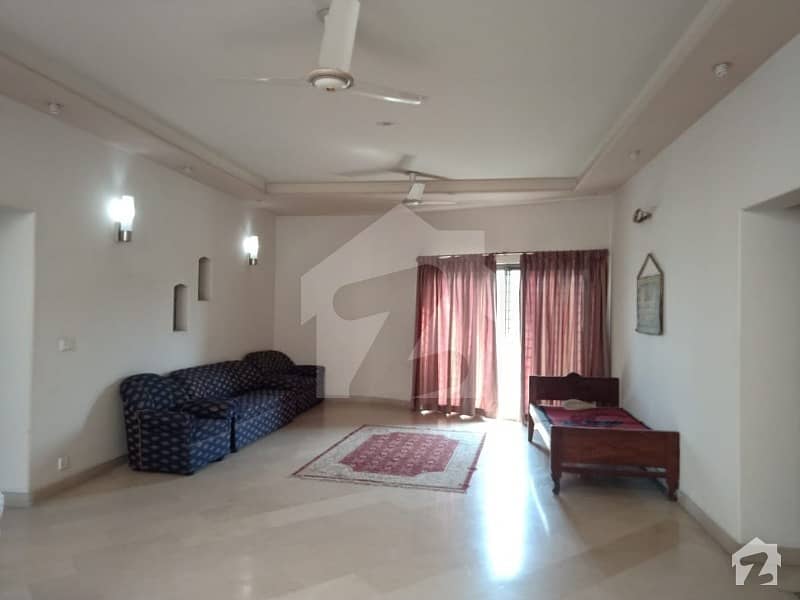 1 Kanal Furnished Full House With Basement For Rent