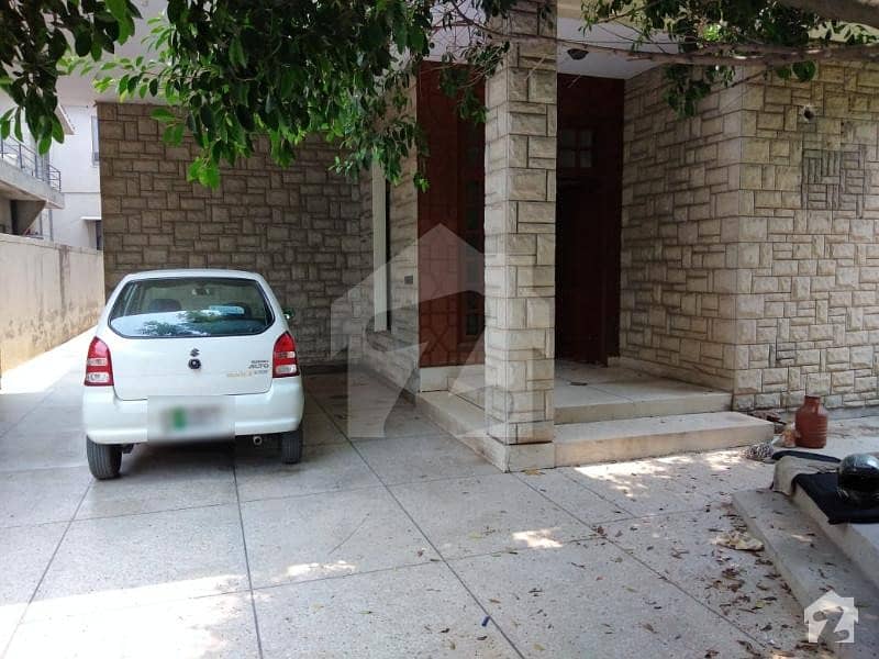 D H A Lahore 1 Kanal Owner Build House With 100 Original Pics Available For Rent