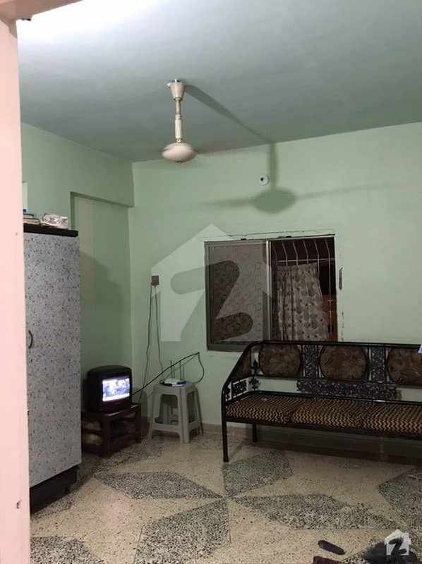 شاہ ولی اللہ روڈ لیاری ٹاؤن کراچی میں 3 کمروں کا 2 مرلہ فلیٹ 40 لاکھ میں برائے فروخت۔