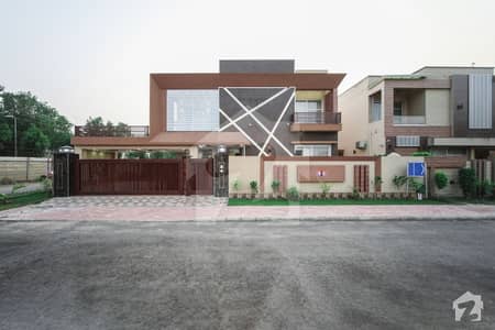 بحریہ ٹاؤن اوورسیز انکلیو بحریہ ٹاؤن لاہور میں 5 کمروں کا 1.25 کنال مکان 5.7 کروڑ میں برائے فروخت۔ بحریہ ٹاؤن اوورسیز انکلیو بحریہ ٹاؤن لاہور میں 5 کمروں کا 1.25 کنال مکان 5.7 کروڑ میں برائے فروخت۔