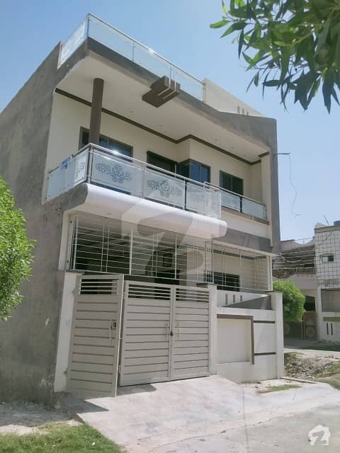 علامہ اقبال ایونیو جہانگی والا روڈ بہاولپور میں 3 کمروں کا 5 مرلہ مکان 90 لاکھ میں برائے فروخت۔