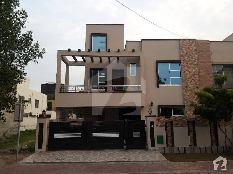 10 Marla Brand New Beautiful And Well Constructed House At Ideal Location Is Available For Rent In Gulmohar Block