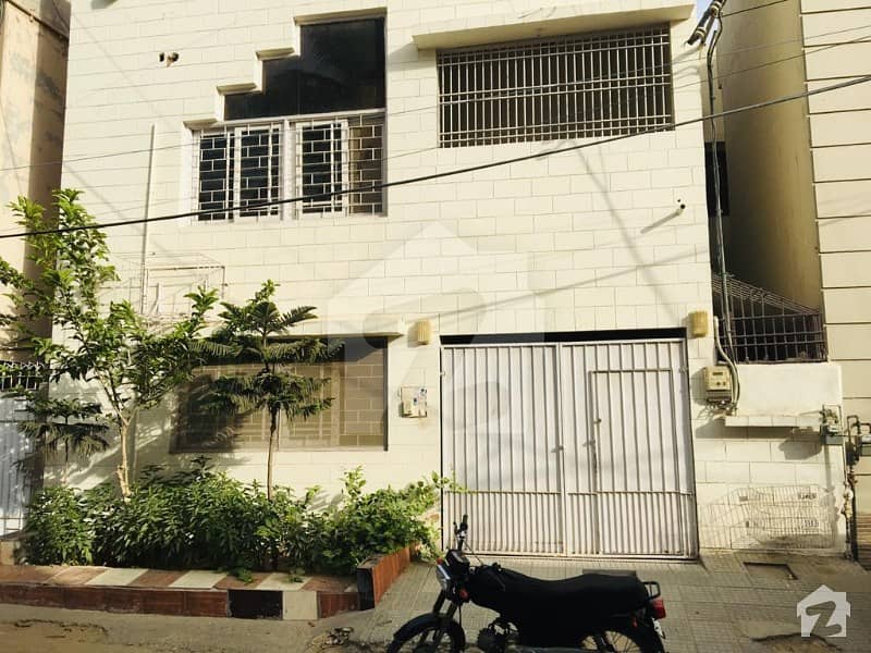 ڈی ایچ اے فیز 2 ایکسٹینشن ڈی ایچ اے ڈیفینس کراچی میں 4 کمروں کا 5 مرلہ مکان 4 کروڑ میں برائے فروخت۔