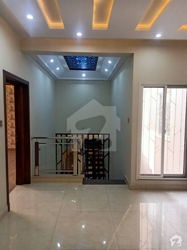 ایڈن ویلی فیصل آباد میں 4 کمروں کا 7 مرلہ مکان 1.95 کروڑ میں برائے فروخت۔