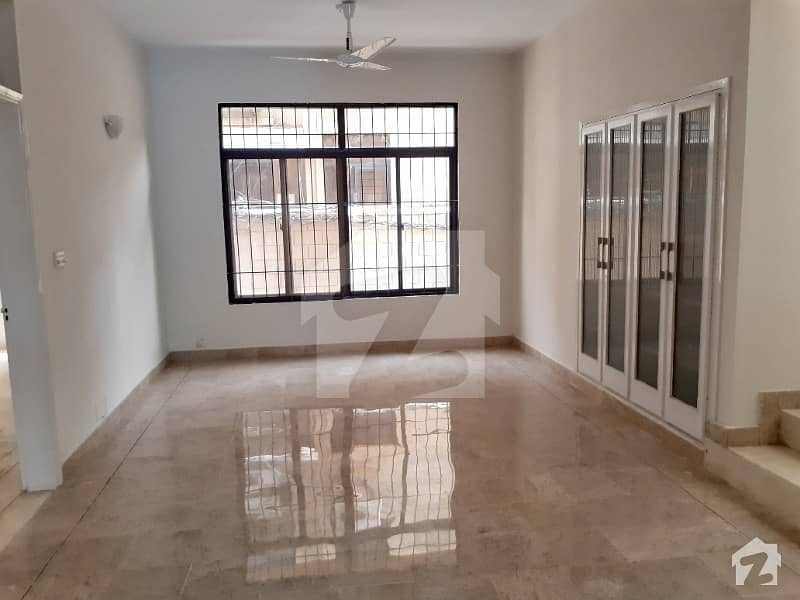 Naval Housing  Zamzama Well Maintain House Corner High Lving Style Fully Secure Interment