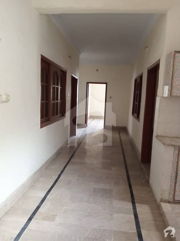 نارتھ ناظم آباد ۔ بلاک آئی نارتھ ناظم آباد کراچی میں 4 کمروں کا 16 مرلہ مکان 55 ہزار میں کرایہ پر دستیاب ہے۔