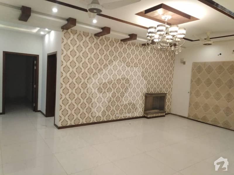 D H A Lahore 1 Kanal Mazher Munir Design House With 100 Original Pics Available For Rent