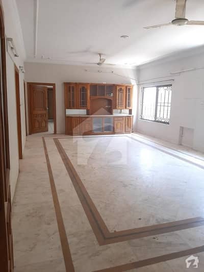 ایف ۔ 11/1 ایف ۔ 11 اسلام آباد میں 5 کمروں کا 1.33 کنال مکان 7.5 کروڑ میں برائے فروخت۔ ایف ۔ 11/1 ایف ۔ 11 اسلام آباد میں 5 کمروں کا 1.33 کنال مکان 7.5 کروڑ میں برائے فروخت۔