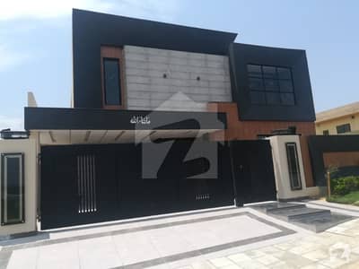 1 Kanal Top Height Designer House For Sale 1 Kanal Top Height Designer House For Sale