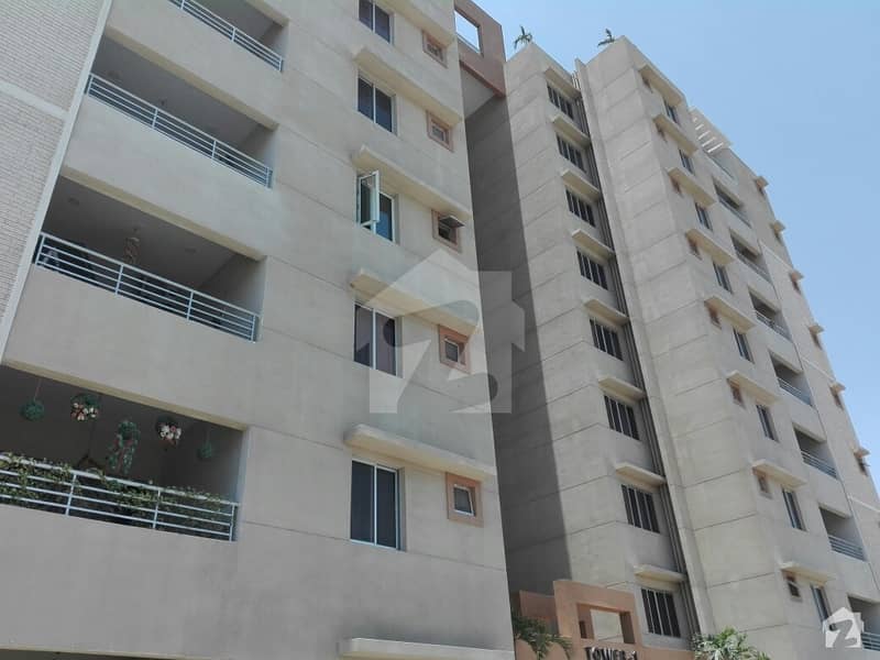 نیوی ہاؤسنگ سکیم کارساز کراچی میں 5 کمروں کا 19 مرلہ فلیٹ 6.6 کروڑ میں برائے فروخت۔