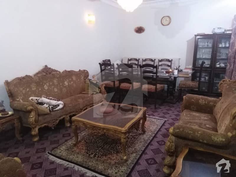 ویسٹریج 1 ویسٹریج راولپنڈی میں 8 کمروں کا 8 مرلہ مکان 2.25 کروڑ میں برائے فروخت۔