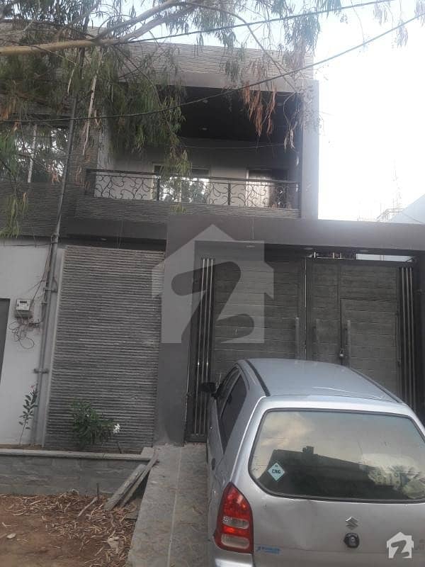 ہل پارک کراچی میں 5 کمروں کا 8 مرلہ مکان 5.5 کروڑ میں برائے فروخت۔